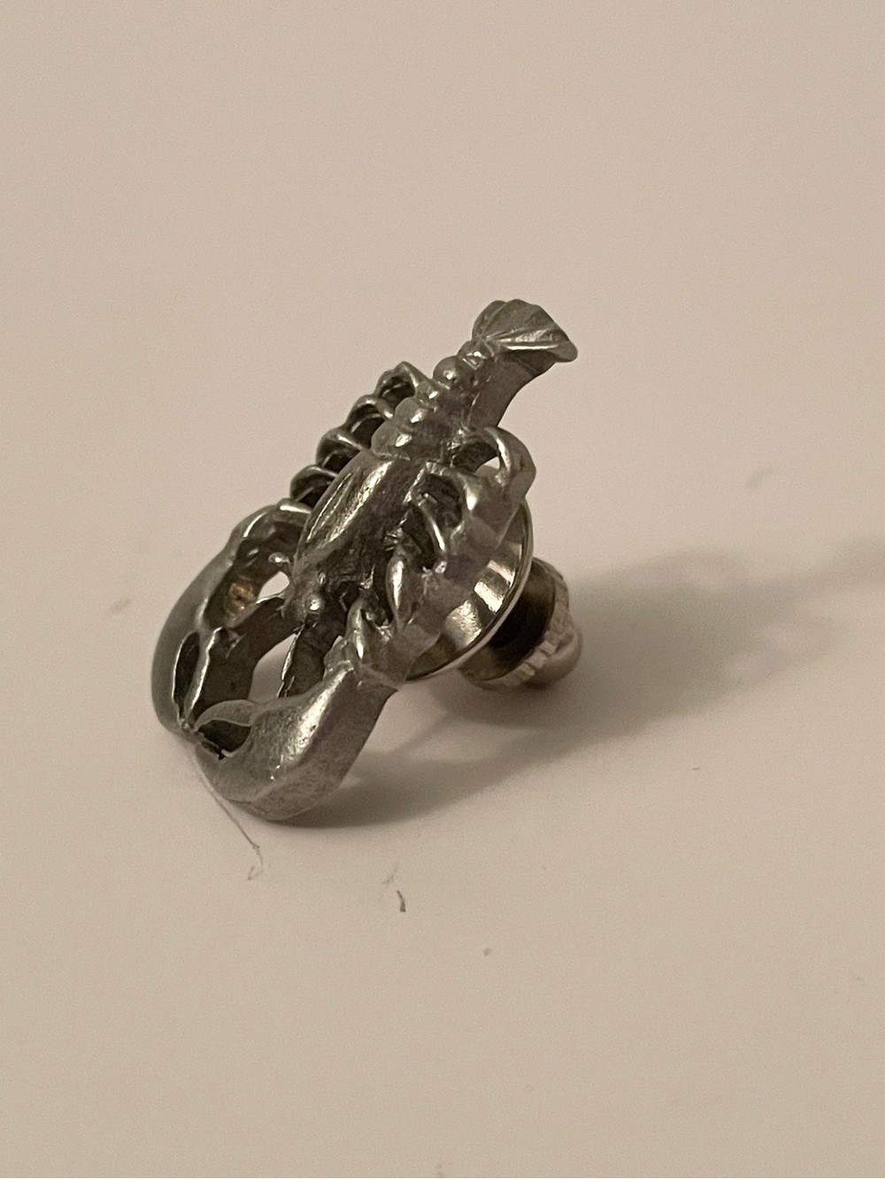 Vintage Pewter Lobster Lapel Pin Silver Tone Sea Life Crustacean Tie Tack⁠ - Picture 4 of 15